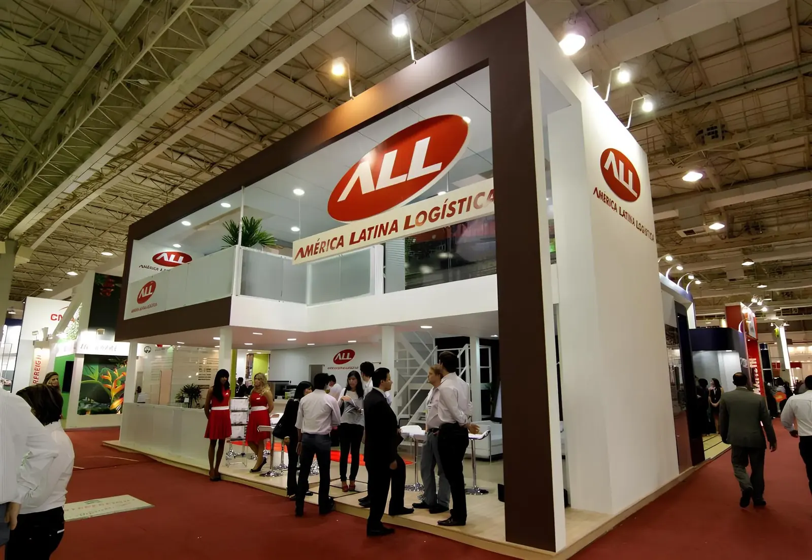 Stand personalizado montado pela DL Feiras e Eventos — projeto 2216