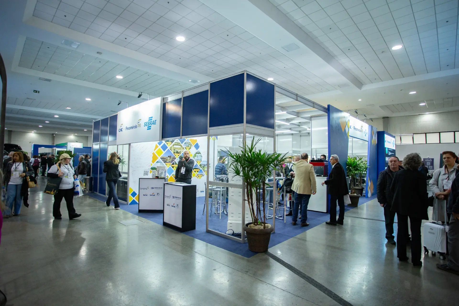 Stand básico modular montado em evento em Curitiba