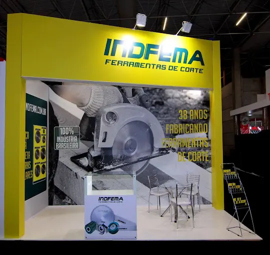 Stand personalizado montado pela DL Feiras e Eventos — projeto 2235