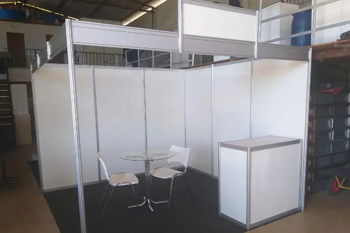 Stand Básico — projeto executado pela DL Feiras e Eventos