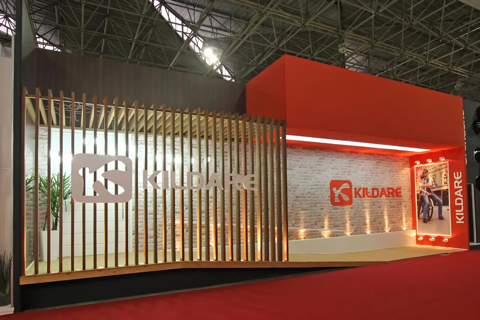 Stand personalizado montado pela DL Feiras e Eventos — projeto 2201