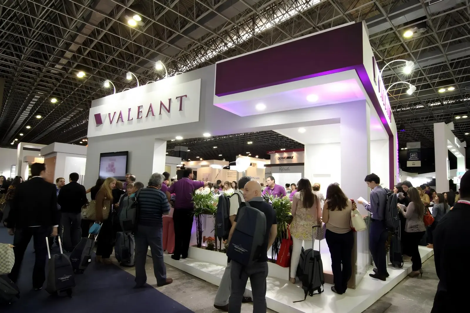 Stand personalizado montado pela DL Feiras e Eventos — projeto 2210
